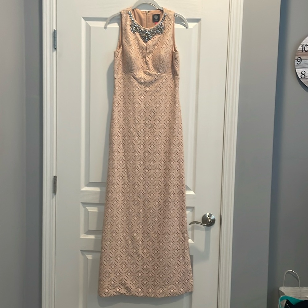 Vince Camuto Women’s Size 4 Maxi Sleeveless‎ Gown